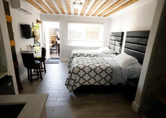 Keese\'S Cottages By The Ocean